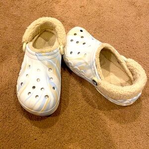 Worn only once womens fur lined crocs
